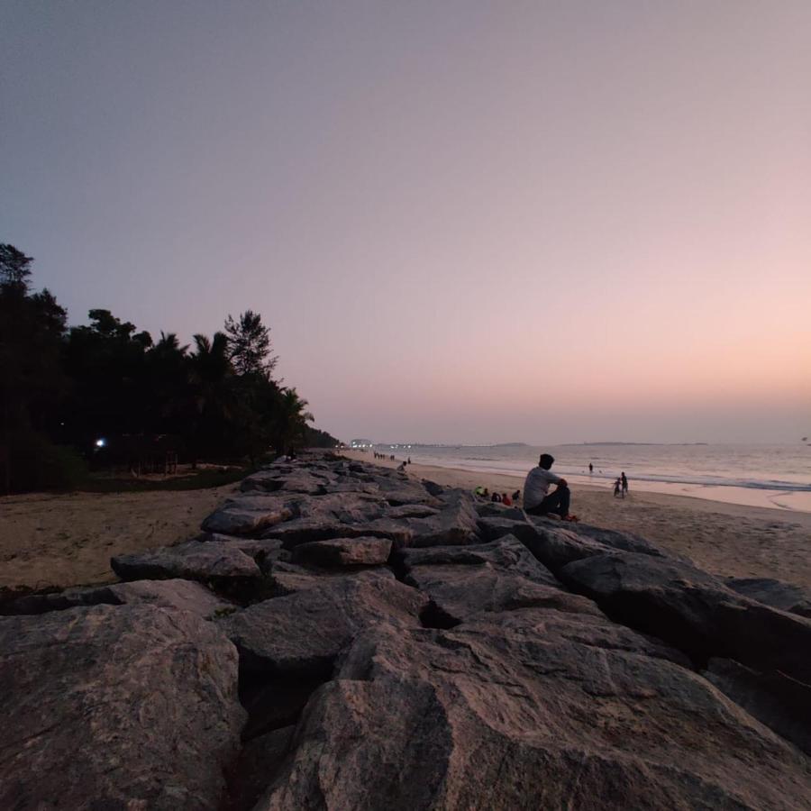 His Grace Sea View Cottages - Private Beach At Malpe Удипи Экстерьер фото