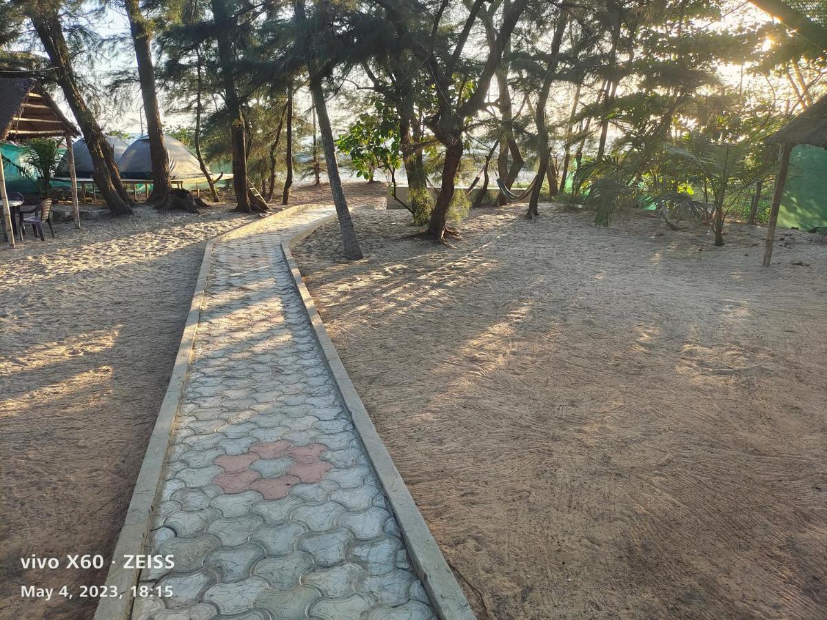His Grace Sea View Cottages - Private Beach At Malpe Удипи Экстерьер фото